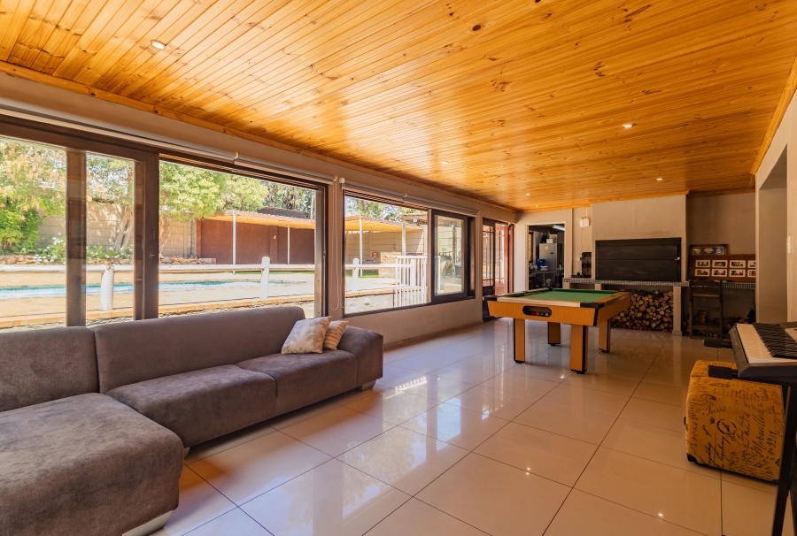 4 Bedroom Property for Sale in Table View Western Cape